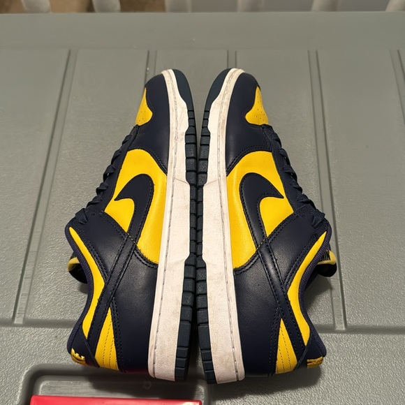 COPY - Nike dunk low Michigan - Picture 3 of 5